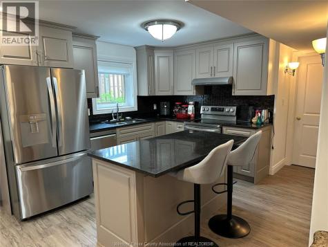 2127 Dominion Boulevard Windsor ON N9B 3H8