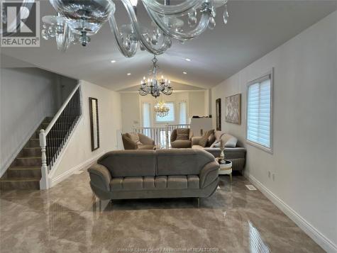2127 Dominion Boulevard Windsor ON N9B 3H8