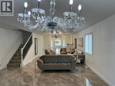 2127 Dominion Boulevard Windsor ON N9B 3H8
