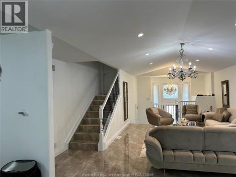 2127 Dominion Boulevard Windsor ON N9B 3H8