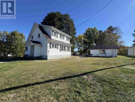 22 Low Avenue Gogama ON P0M 1W0