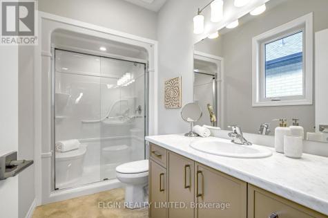 33 Hemlock Crescent Aylmer ON N5H 0C1