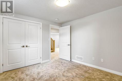 33 Hemlock Crescent Aylmer ON N5H 0C1