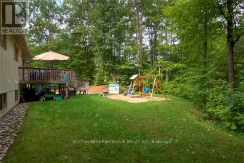 48 Tall Pines Drive Tiny ON L9M 0H4