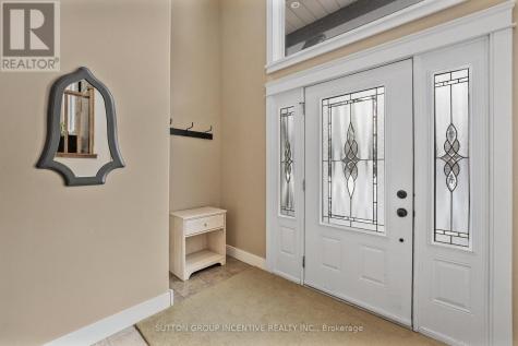 48 Tall Pines Drive Tiny ON L9M 0H4