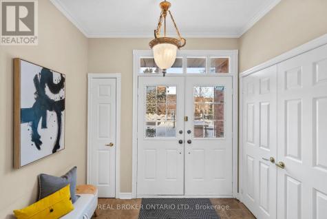 36 Ellingwood Court Markham (unionville) ON L3R 8A7