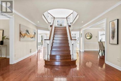 36 Ellingwood Court Markham (unionville) ON L3R 8A7