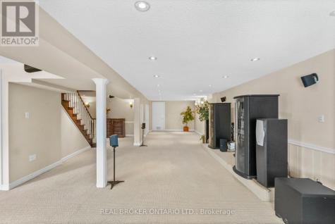 36 Ellingwood Court Markham (unionville) ON L3R 8A7