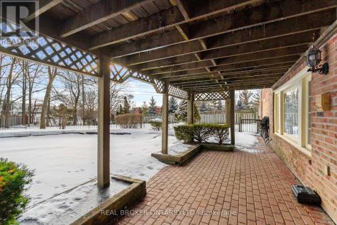 36 Ellingwood Court Markham (unionville) ON L3R 8A7