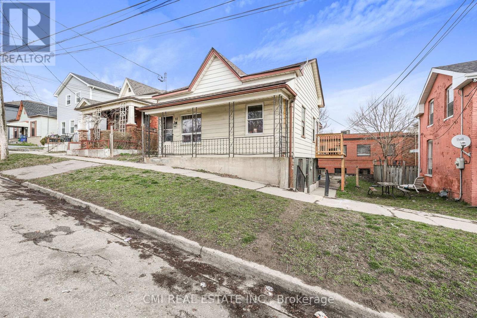 82 Marlborough Street Brantford ON N3T 2S3