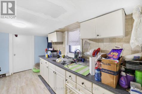 82 Marlborough Street Brantford ON N3T 2S3