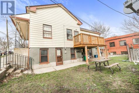 82 Marlborough Street Brantford ON N3T 2S3