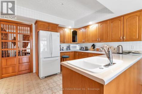 241 4th Avenue Hanover ON N4N 2B6