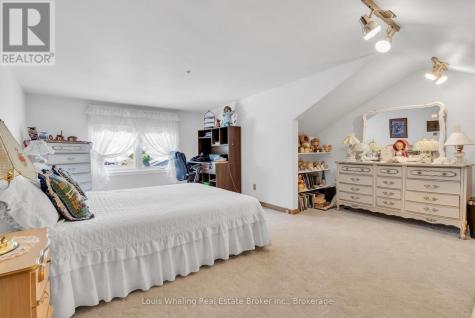 241 4th Avenue Hanover ON N4N 2B6