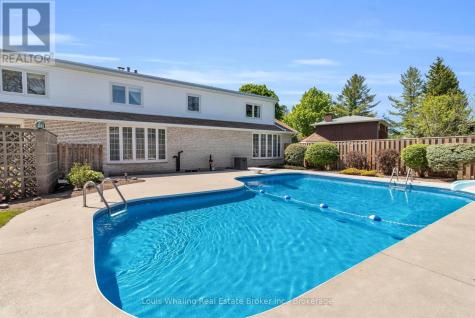 241 4th Avenue Hanover ON N4N 2B6