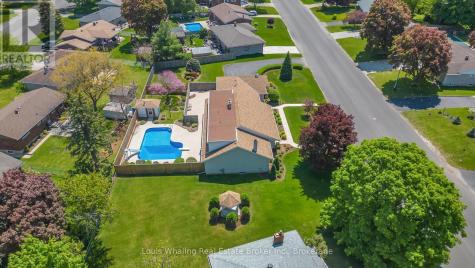 241 4th Avenue Hanover ON N4N 2B6