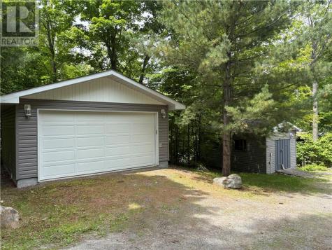 314 Perry Avenue Killarney ON P0M 2A0