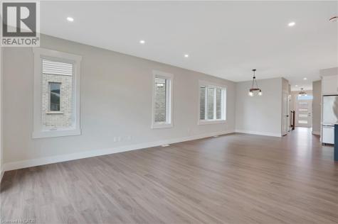 24 Moon Crescent Cambridge ON N1S 5B4