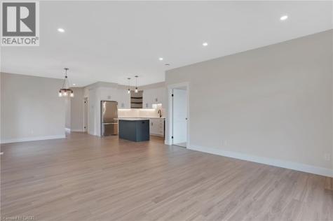 24 Moon Crescent Cambridge ON N1S 5B4