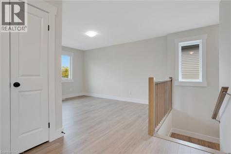 24 Moon Crescent Cambridge ON N1S 5B4