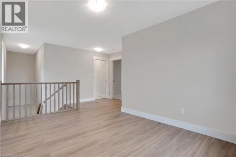 24 Moon Crescent Cambridge ON N1S 5B4