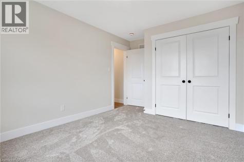24 Moon Crescent Cambridge ON N1S 5B4
