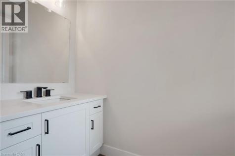 24 Moon Crescent Cambridge ON N1S 5B4