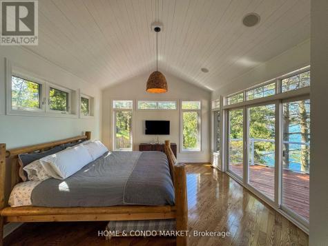 14 Charles Avenue Mckellar ON P2A 0B4