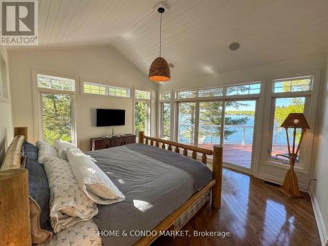 14 Charles Avenue Mckellar ON P2A 0B4