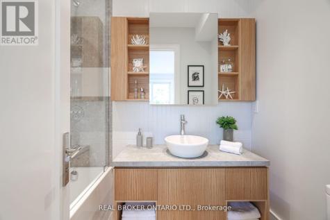 444 Roxton Road Toronto (palmerston-little Italy) ON M6G 3R4