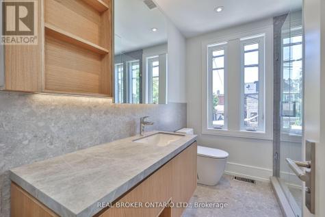 444 Roxton Road Toronto (palmerston-little Italy) ON M6G 3R4