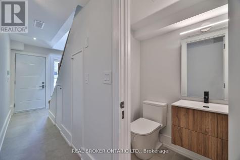 444 Roxton Road Toronto (palmerston-little Italy) ON M6G 3R4