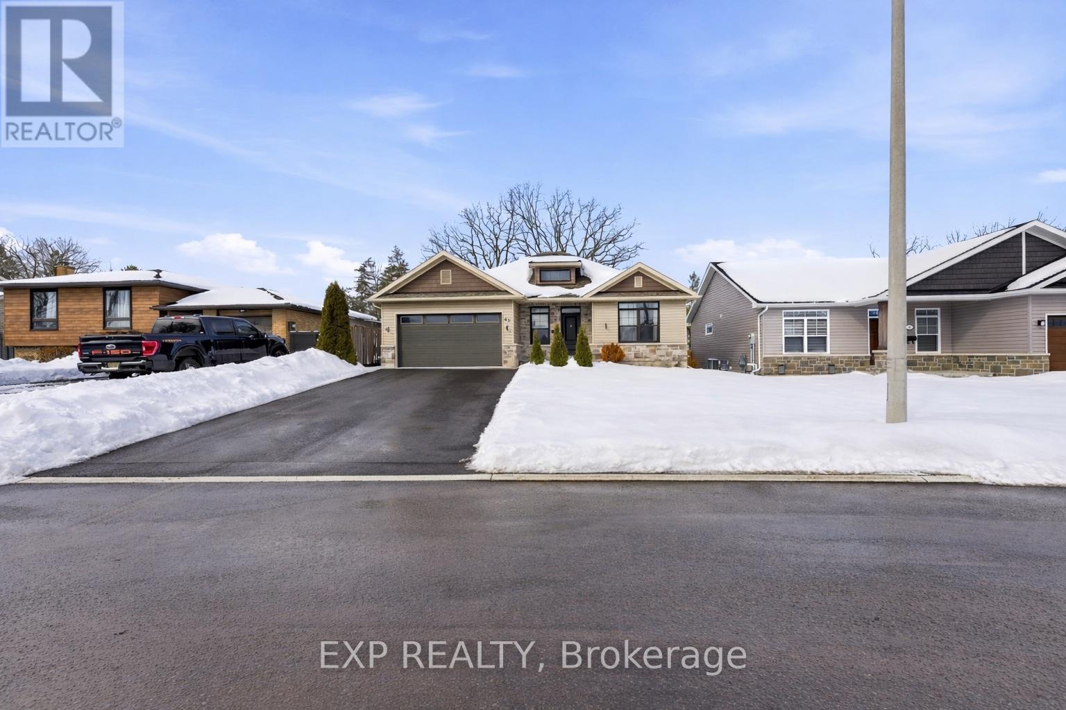 62 Craig Street Belleville (belleville Ward) ON K8P 2J9