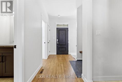 62 Craig Street Belleville (belleville Ward) ON K8P 2J9