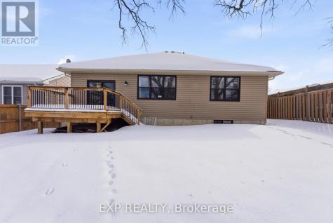 62 Craig Street Belleville (belleville Ward) ON K8P 2J9