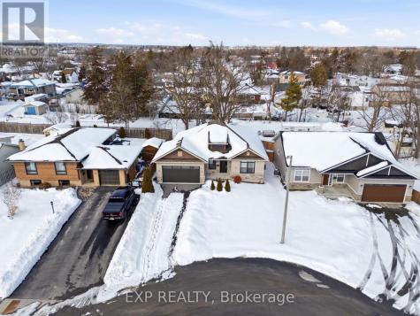 62 Craig Street Belleville (belleville Ward) ON K8P 2J9