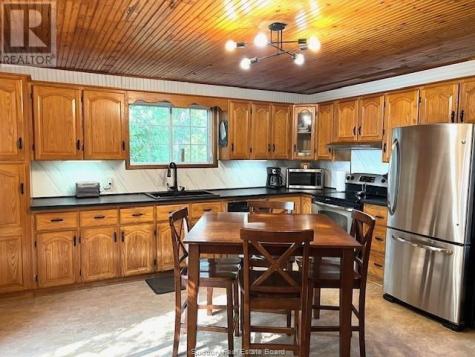 22B Champagne Avenue St. Charles ON P0M 2W0