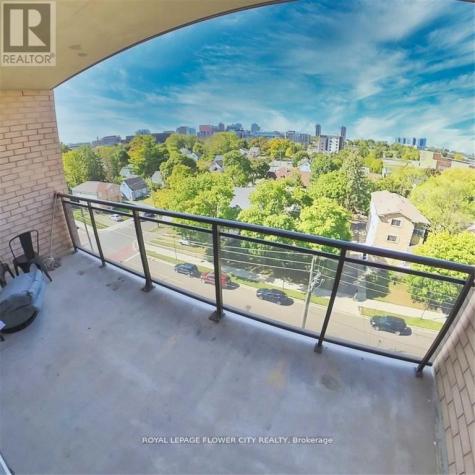 8 Hickory Street Waterloo ON N2L 3H6