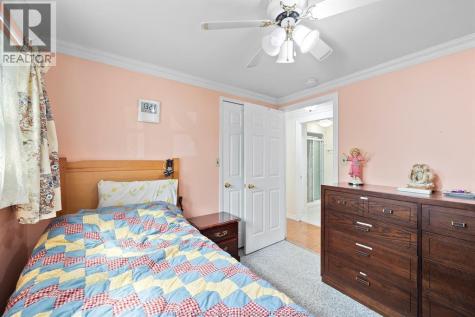 111 Dana Drive Essex ON N8M 2A1