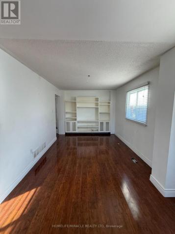 44 Knapton Avenue Ajax (central) ON L1S 5W1