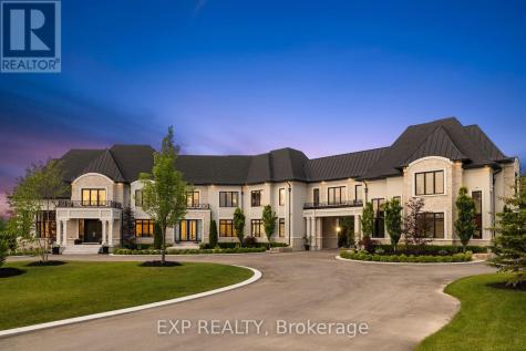 39 Orlin Chappel Court King ON L7B 0P6