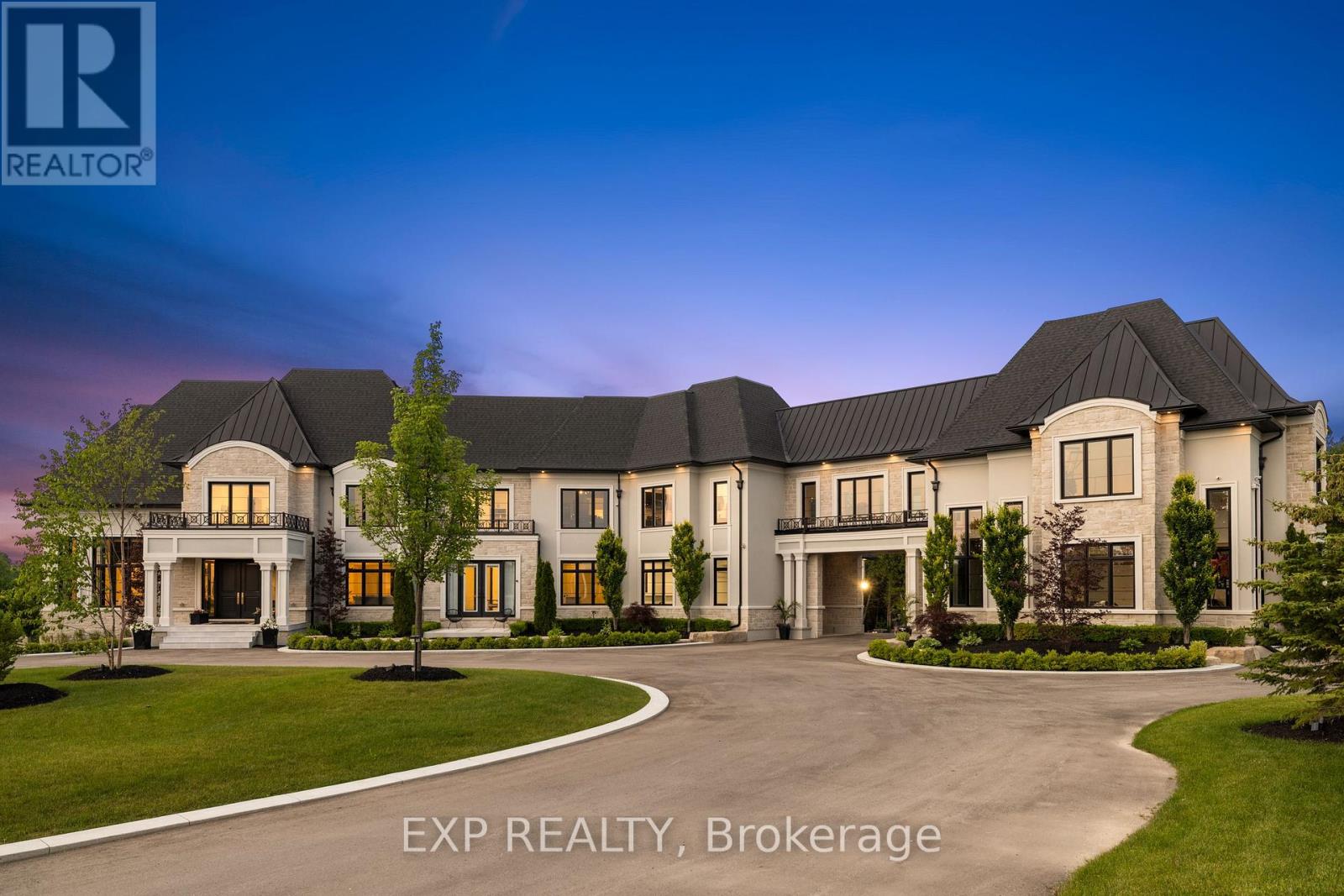 39 Orlin Chappel Court King ON L7B 0P6