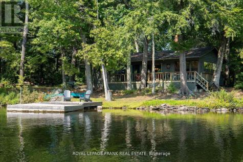 428 & 430 Island 7 Stoney Lake Douro-dummer ON K0L 2H0