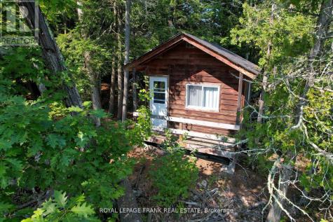 428 & 430 Island 7 Stoney Lake Douro-dummer ON K0L 2H0