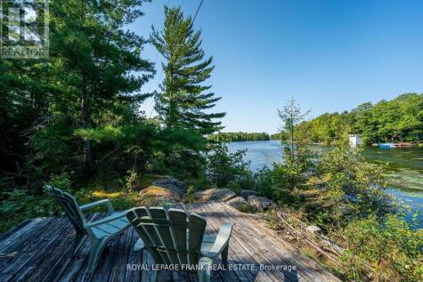 428 & 430 Island 7 Stoney Lake Douro-dummer ON K0L 2H0