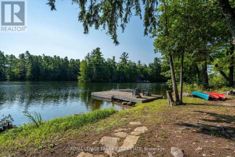 428 & 430 Island 7 Stoney Lake Douro-dummer ON K0L 2H0