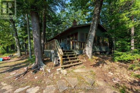 428 & 430 Island 7 Stoney Lake Douro-dummer ON K0L 2H0