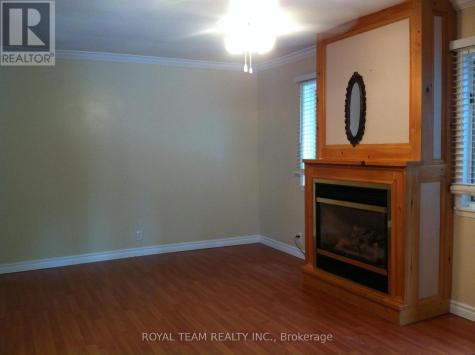 11 Middlebrook Road Wasaga Beach ON L9Z 2Y6