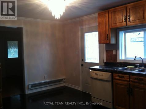 11 Middlebrook Road Wasaga Beach ON L9Z 2Y6