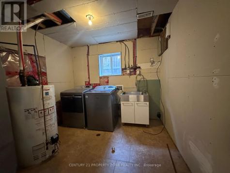 975 Albert Road Windsor ON N8Y 3P1